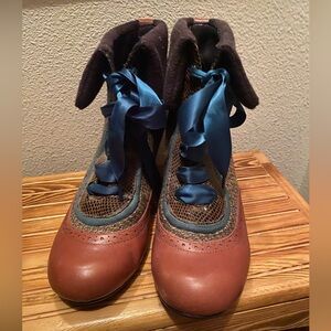 Womens Lace-Up Mixed-Material Ankle Boots in Brown and Blue - Poetic License